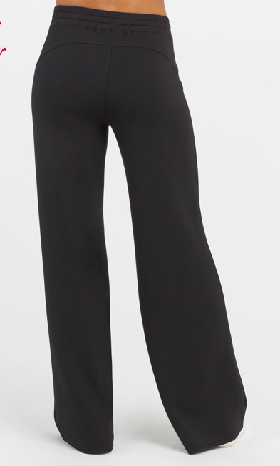 Airessentials Wide Leg Pant Very Black